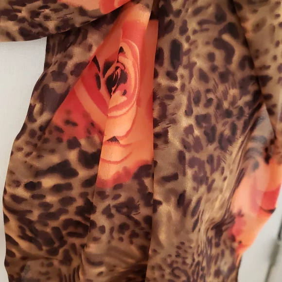 Stunning Scarf - Picture 2 of 6